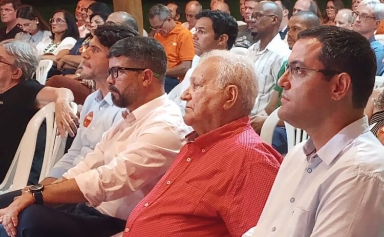 Filiação de Juninho Corrêa ao Novo reúne prefeitáveis de Cachoeiro