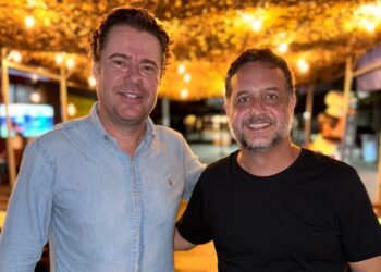 Gandini se reúne com marqueteiro famoso de olho na disputa em Vitória