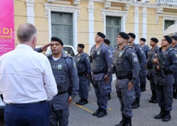 Casagrande anuncia envio de militares para reforçar proteção de abrigos no RS
