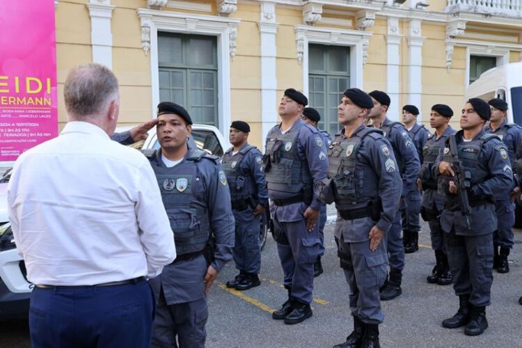 Casagrande anuncia envio de militares para reforçar proteção de abrigos no RS