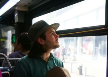 Crônica • O Amor Seduz, Conforta e Angustia