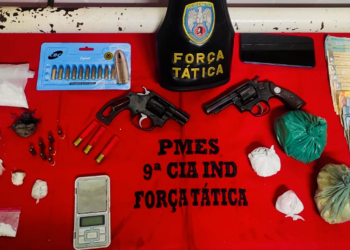 [Itapemirim] Polícia Militar realiza apreensões de drogas e armas no bairro Garrafão