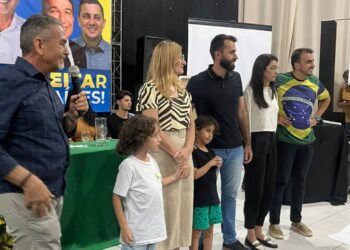 [Eleições 2024] Em evento de casa cheia, Jaiminho entra de vez na disputa em Marataízes