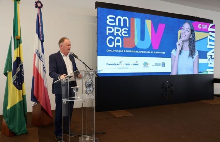 Casagrande lança programa de capacitação profissional para jovens capixabas