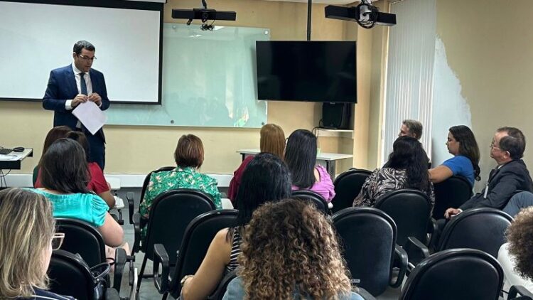 Dr. Bruno Resende cobra informações do Samu sobre política antimanicomial