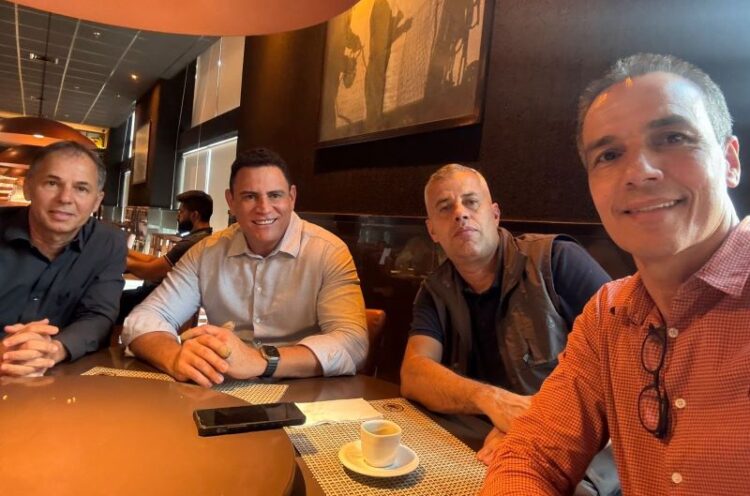 Da Vitória, Evair de Melo e empresariado unem forças para apoiar Ferraço à Prefeitura de Cachoeiro