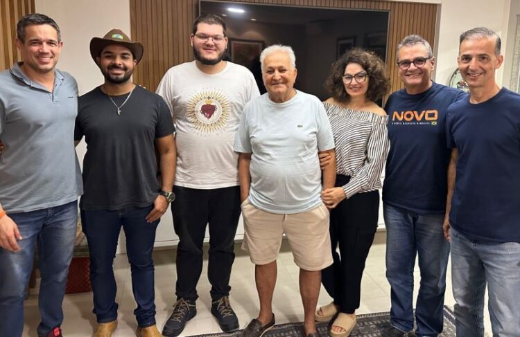 Ferraço vai lançar pré-candidatura a prefeito em grande evento em Cachoeiro