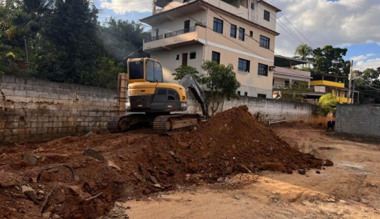 [Cachoeiro] Pacote de obras leva melhorias de infraestrutura urbana a Córrego dos Monos