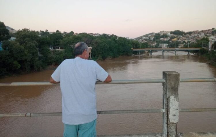 Crônica • A ponte caiu com o menino