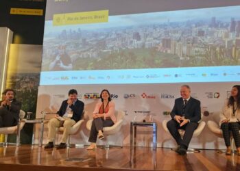 Governador participa de evento sobre mudanças climáticas no Rio de Janeiro