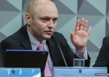 Delgatti é condenado a 10 anos de cadeia por injúria contra Bolsonaro