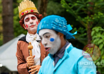 [Gota, Pó e Poeira] Grupo teatral participa de festival nacional em Minas Gerais