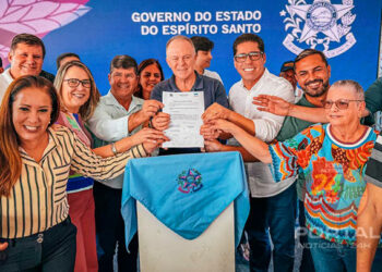 [Guaçuí] Governo inaugura Centro de Convenções e anuncia reforma de escola