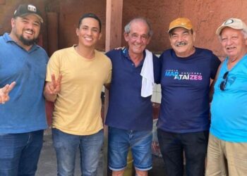 Dr. Jander mais próximo de Toninho Bitencourt (Podemos) na campanha eleitoral de Marataízes
