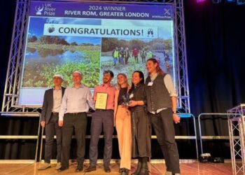 Capixaba que ganhou prêmio por revitalizar rio na Inglaterra será homenageada na Assembleia