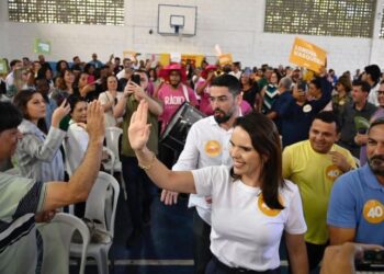 [Eleições 2024] Em convenção lotada, Lorena Vasques é confirmada candidata a prefeita pelo PSB de Cachoeiro