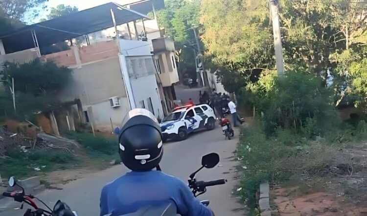 Queima de arquivo ou vingança? Rogerinho do Village é assassinado no meio da rua em Cachoeiro. Estava de “saidinha temporária”