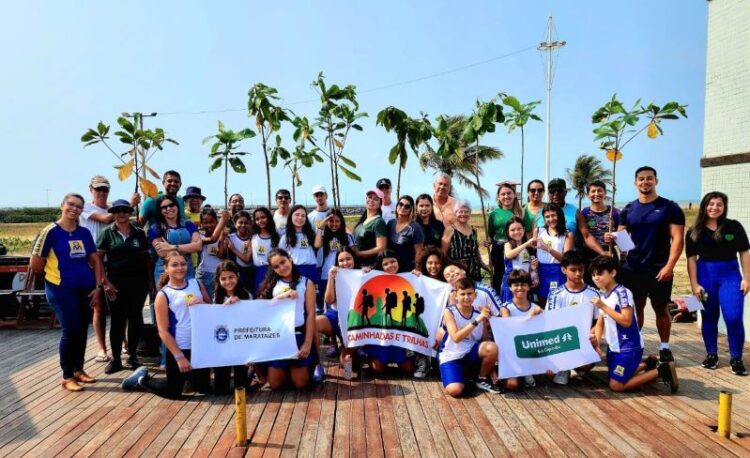 [Marataízes] ONG realiza o plantio de 100 castanheiras na Praia Central do município