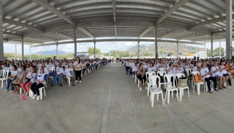 Encontrões em vários municípios sulinos encerram o Mês da Bíblia na Diocese de Cachoeiro