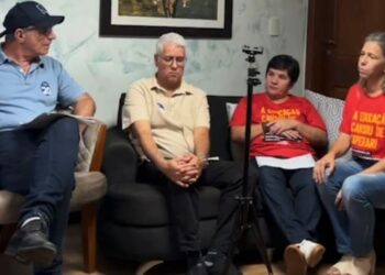 [Eleições 2024] Professores assinam “Protocolo de Intenções” com Marquinhos Assad e Edinho, em Anchieta