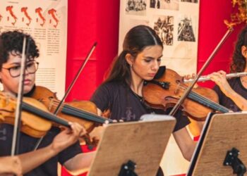 [Rochativa] Jovens talentos de camerata capixaba levam a cultura brasileira para palcos italianos