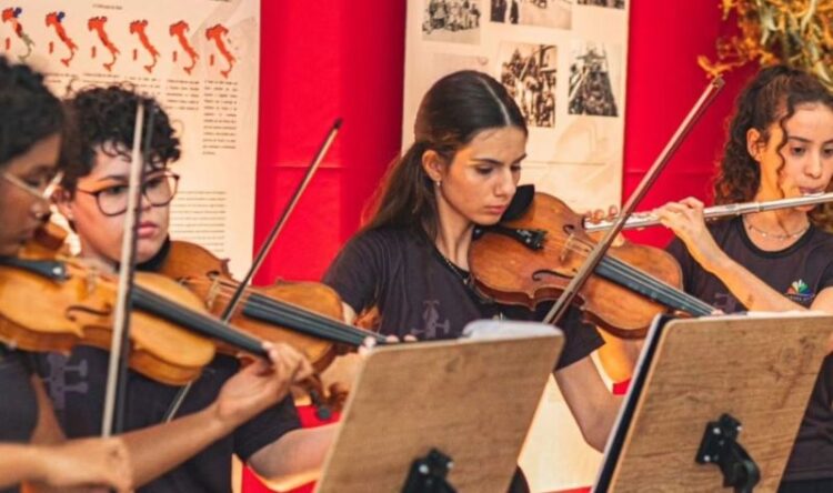 [Rochativa] Jovens talentos de camerata capixaba levam a cultura brasileira para palcos italianos