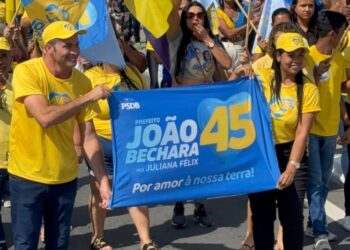 [Eleições 2024] Em Itapemirim, João Bechara faz campanha em Campo Acima ao lado de apoiadores
