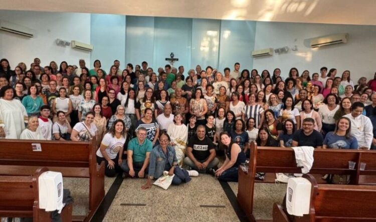 Agentes da Pastoral Litúrgica participam de formação em Cachoeiro