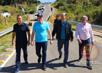 [Governo] Iúna e Ibitirama recebem novas obras de pavimento do programa Caminhos do Campo