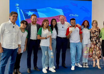 [Rede Estadual] 170 alunos vão para intercâmbio nos Estados Unidos, Canadá e Chile