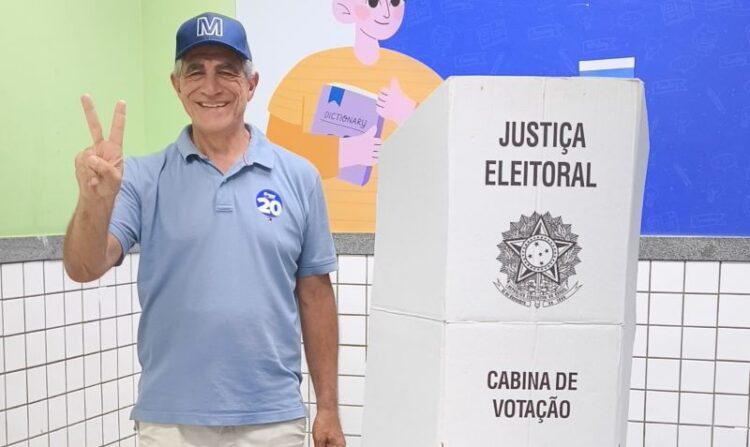 [Eleições 2024] Em Anchieta, Marquinhos Assad vota em clima de otimismo