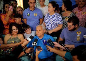 Ferraço se reúne com Victor Coelho e define alguns nomes da equipe de transição, em Cachoeiro