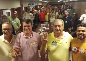 [Eleições 2024] Toninho recebe a imprensa para explicar ações do Plano de Governo para Marataízes