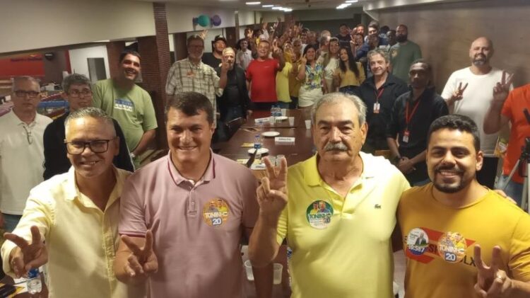 [Eleições 2024] Toninho recebe a imprensa para explicar ações do Plano de Governo para Marataízes