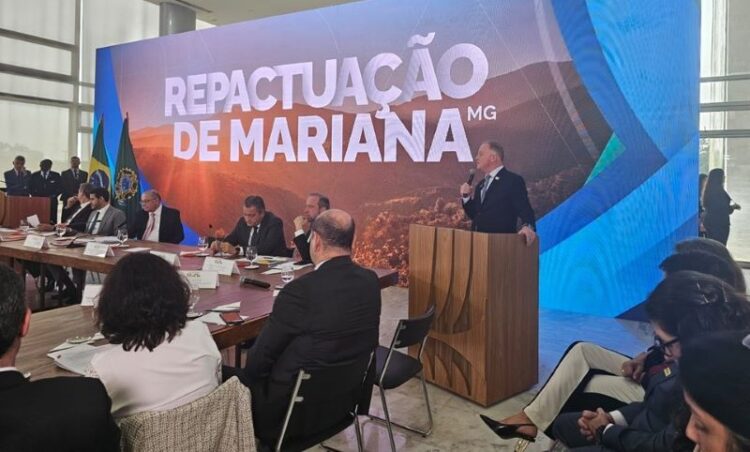Estado assina acordo para reparação integral e definitiva dos danos causados pelo desastre de Mariana