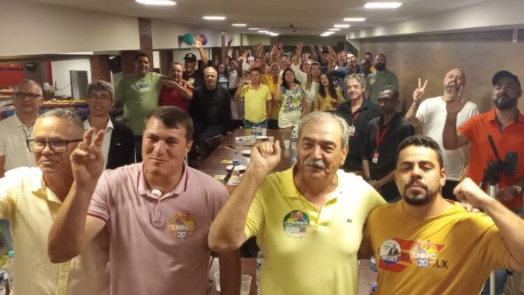 [Eleições 2024] Toninho recebe a imprensa para explicar ações do Plano de Governo para Marataízes