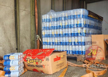 Transporte de latões de cerveja e chapas de mármore de granito sem documento fiscal resulta em autuações