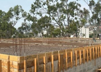 [Cachoeiro] Construção de unidade saúde e de muro de contenção avançam no bairro Recanto