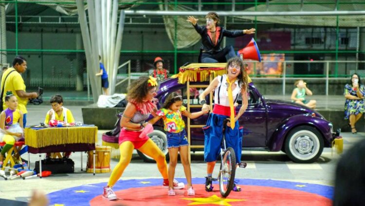 Espetáculo Fuscalhaços chega a Mimoso, Atílio Vivácqua e Rio Novo neste fim de semana