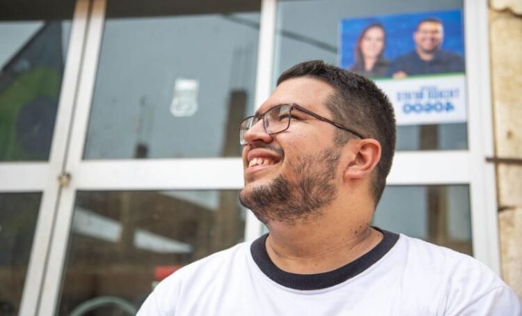 [Cachoeiro] Vereador eleito cumpre promessa de plantar 1.276 árvores