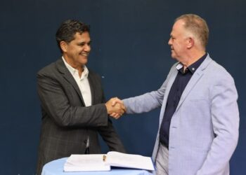 Casagrande participa da COP29, no Azerbaijão, e Ricardo assume interinamente o Governo do Estado