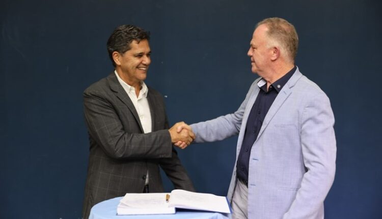 Casagrande participa da COP29, no Azerbaijão, e Ricardo assume interinamente o Governo do Estado