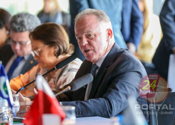 Casagrande participa de nova reunião do Fórum de Governadores, em Brasília