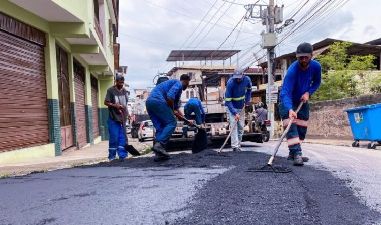 [Cachoeiro] Rua Samuel Levy recebe obras de recapeamento asfáltico