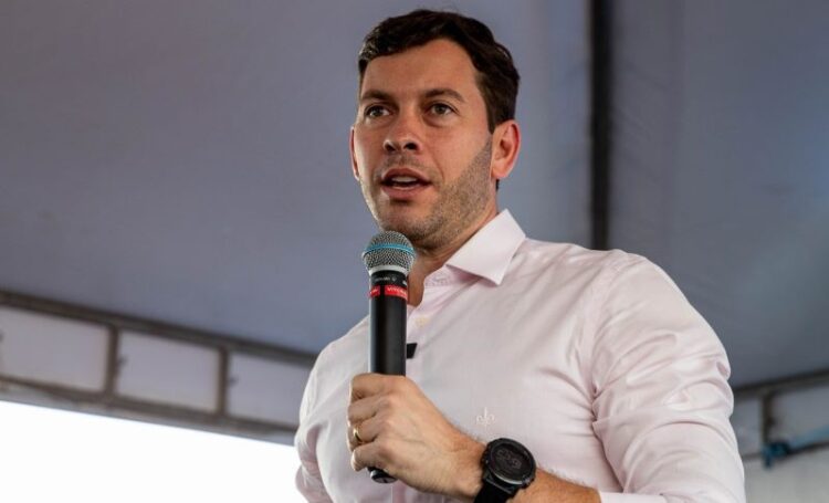 [Vila Velha] Professores passam do pior para o melhor salário da Grande Vitória