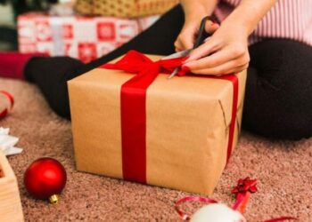 Procon de Vila Velha orienta consumidores sobre trocas de presentes de Natal