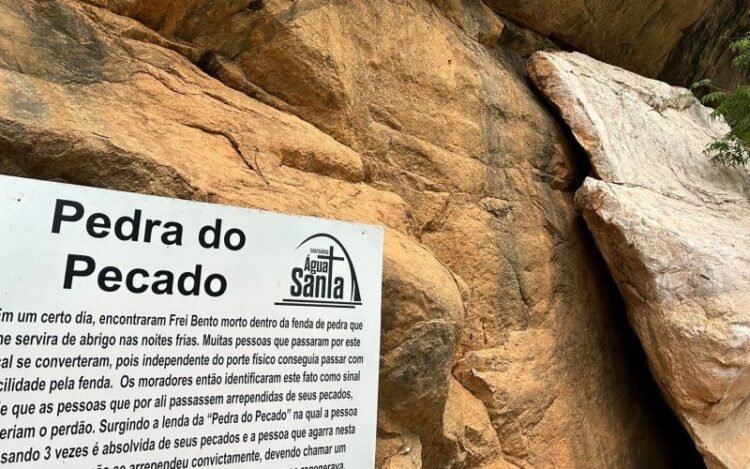 [Iúna] Água santa e fenda libertadora? Conheça o santuário de Santa Luzia