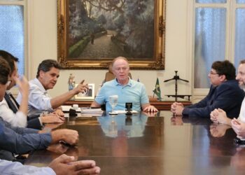 Governador assina projeto de Lei para redução da carga tributária do Gás Natural Veicular