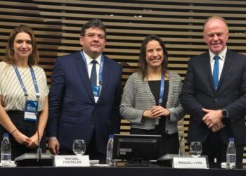 Governador Casagrande participa do Congresso Brasil Competitivo, em São Paulo