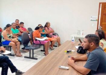 [Anchieta] Cesan se reúne com comunidade do Benevente para discutir saneamento básico